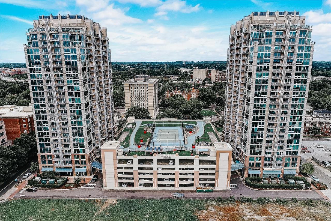 Frontdesk Skyhouse Apts Uptown Charlotte Apartment Exterior foto